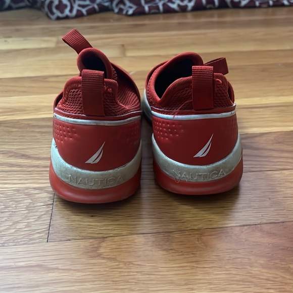 3/$5๐ท Red Nautica Slip on Light Up Sneakers - Picture 4 of 6